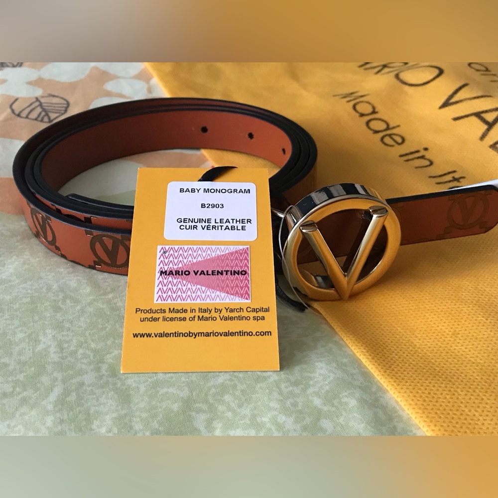 BNWT Valentino by Mario Valentino Belt